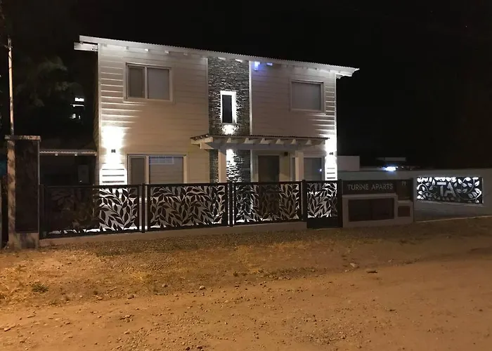 Turine Apartamentos